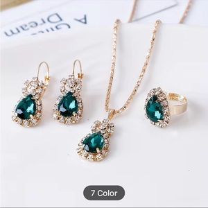 Set of Blueish green Jewelry.NWOT